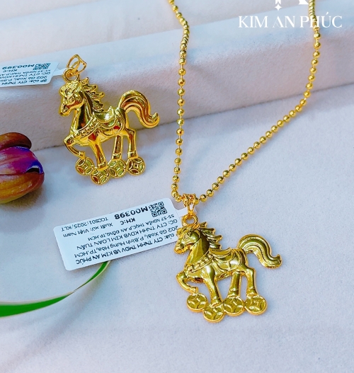 Mặt dây chuyền hình con ngựa