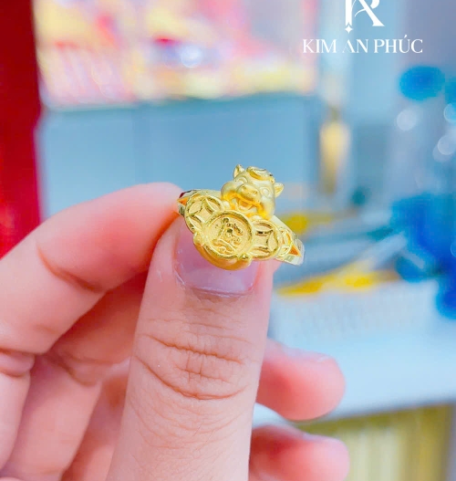 Nhẫn hình con ngựa tài lộc vàng 24k