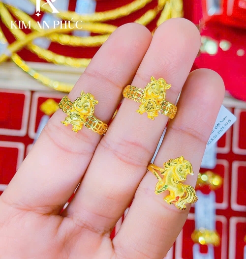 Nhẫn hình con ngựa vàng 980