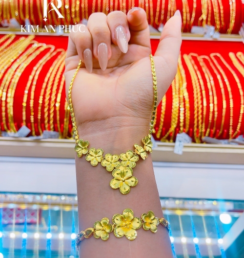 Dây cưới liền mặt