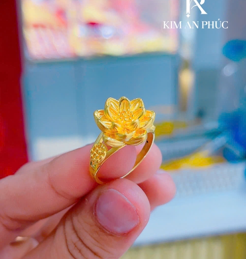 Nhẫn hình hoa sen vàng 24k