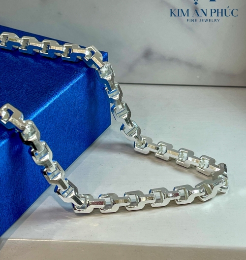 Dây chuyền bạc khí chất