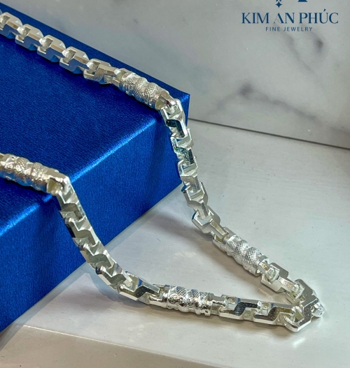 Dây chuyền bạc khí chất