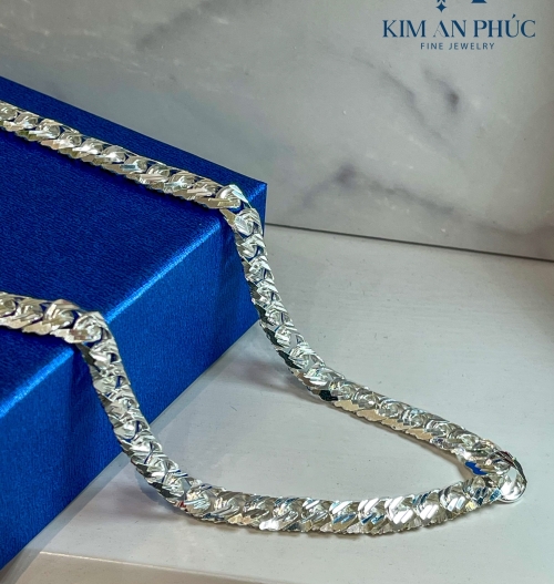 Dây chuyền bạc khí chất