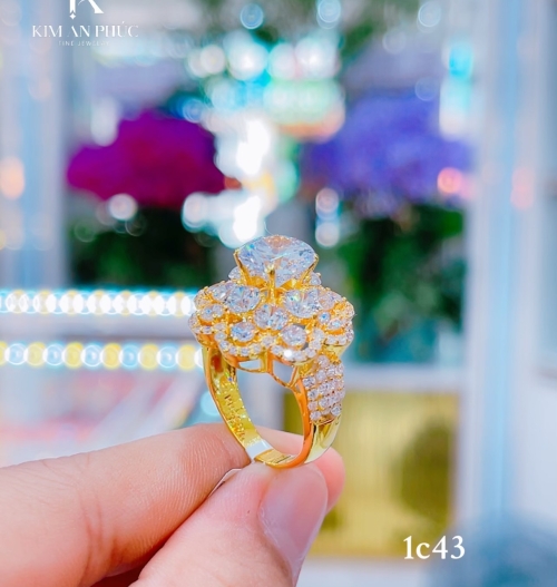 Nhẫn nữ đính hột vàng 610