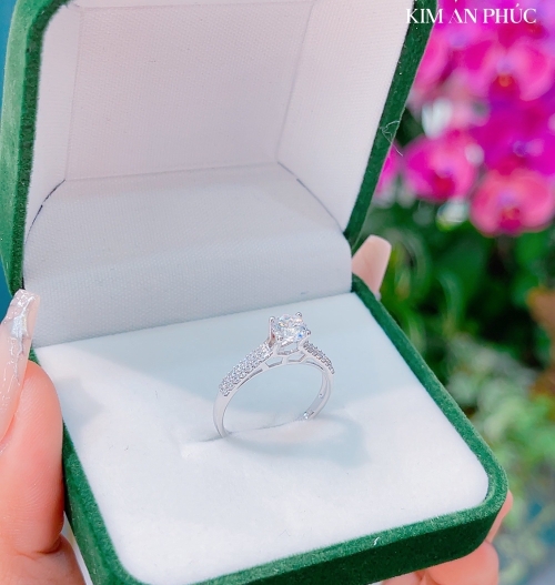 Nhẫn bạc nữ đính hột (1)