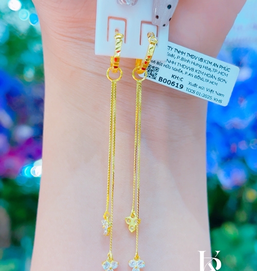 bông tai tòn ten kiểu dây