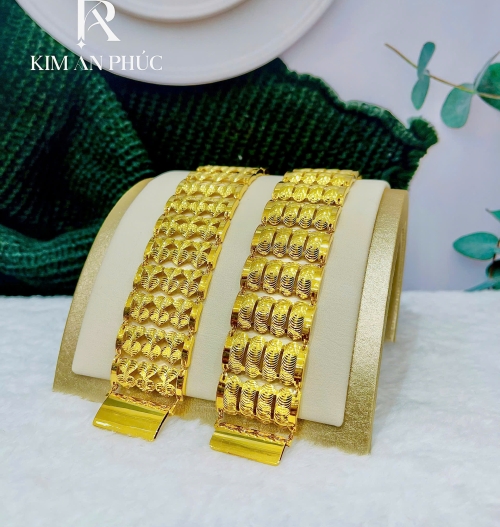 lắt lật bản nữ nhẹ vàng