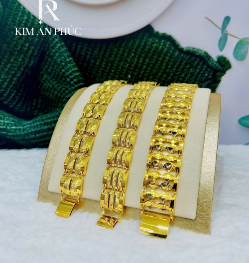 lắt lật bản nữ nhẹ vàng