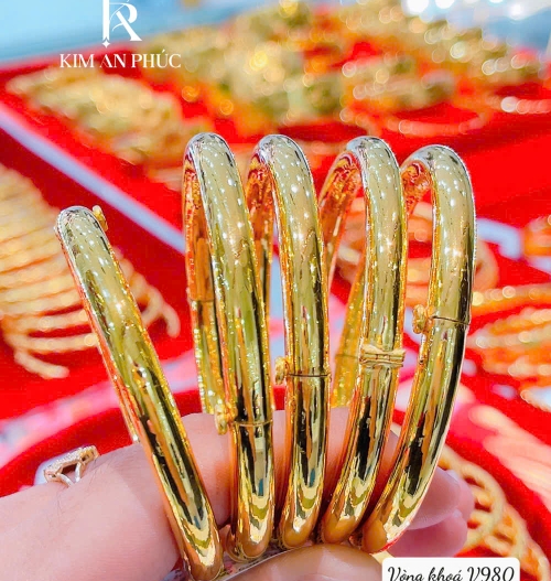 Vòng tay vàng 980 (1)