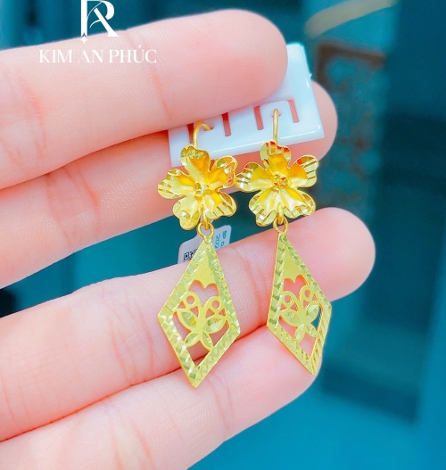 Bông tai hình hoa vàng 980 (5)