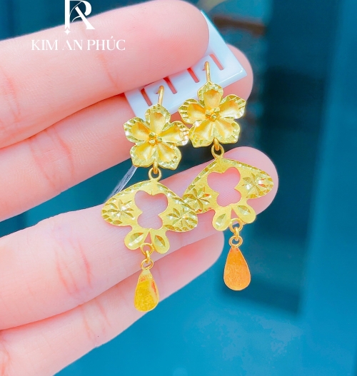 Bông tai hình hoa vàng 980 (6)