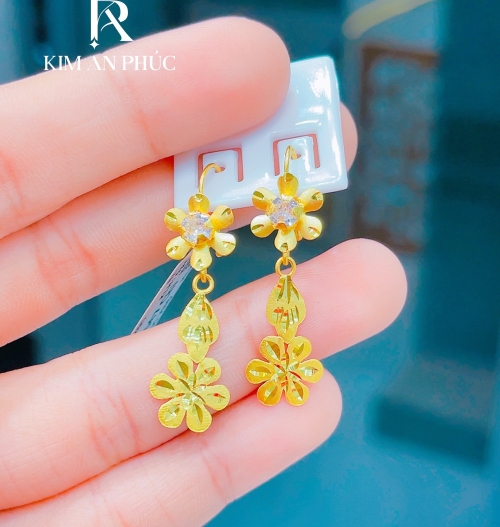 Bông tai hình hoa vàng 980 (10)