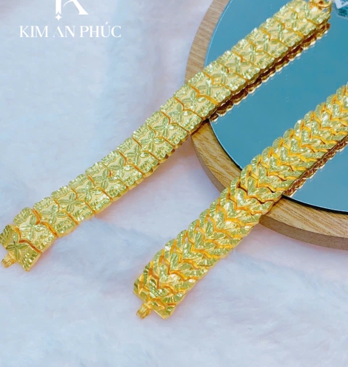 Lắc tay vàng 980 (11)