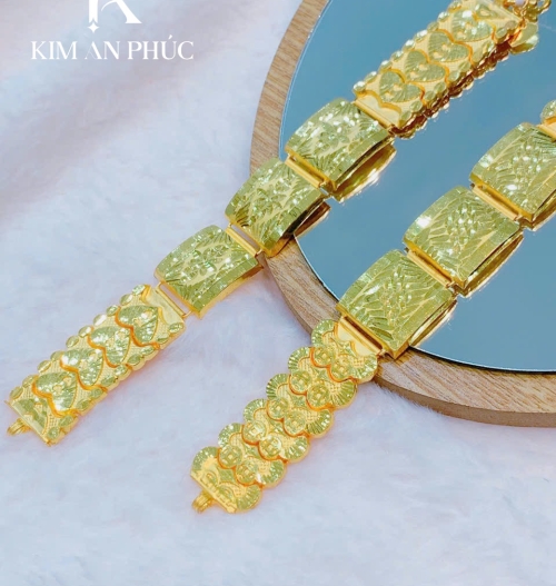 Lắc tay vàng 980 (15)