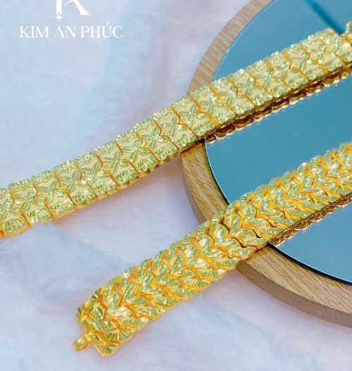 Lắc tay vàng 980 (15)