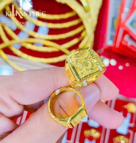 Nhẫn hình rồng vàng 980