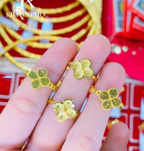 Nhẫn hình hoa 4 cánh vàng 980
