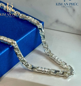 Dây chuyền bạc khí chất