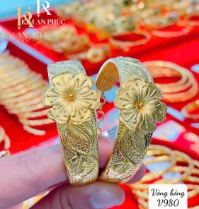 Vòng tay vàng 980 (1)
